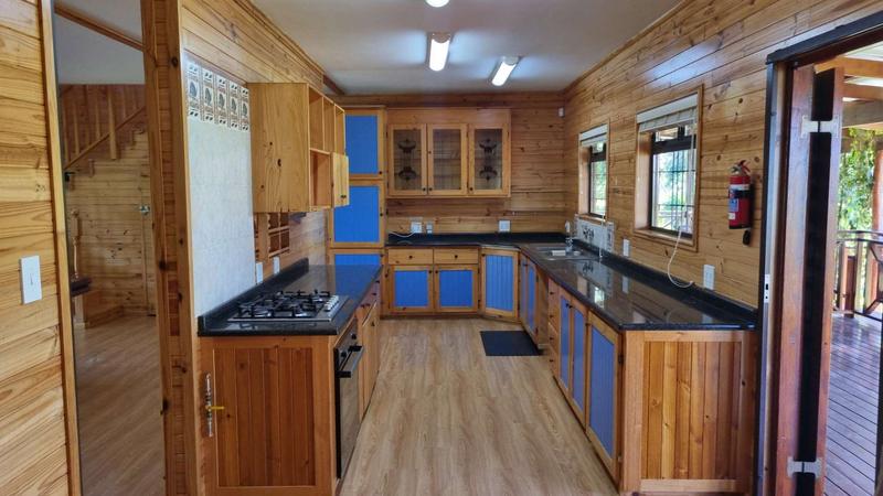 5 Bedroom Property for Sale in Rheenendal Western Cape